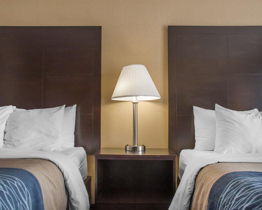Comfort Inn St. Thomas Buitenkant foto