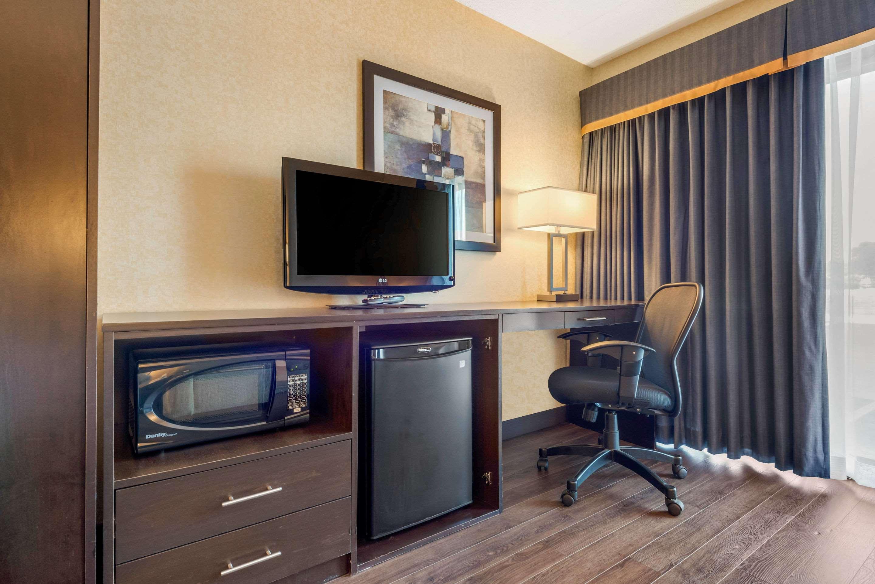 Comfort Inn St. Thomas Buitenkant foto
