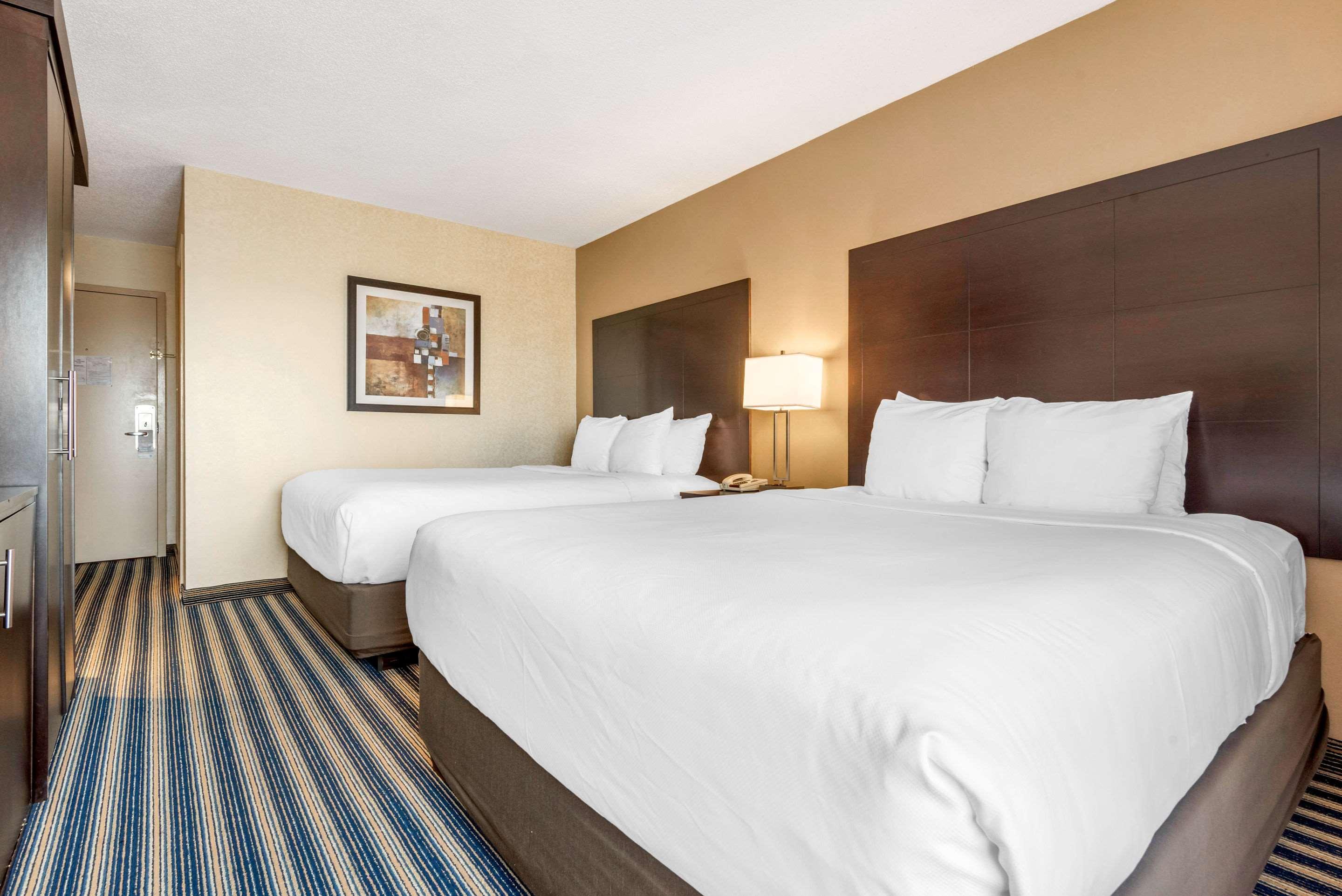 Comfort Inn St. Thomas Buitenkant foto