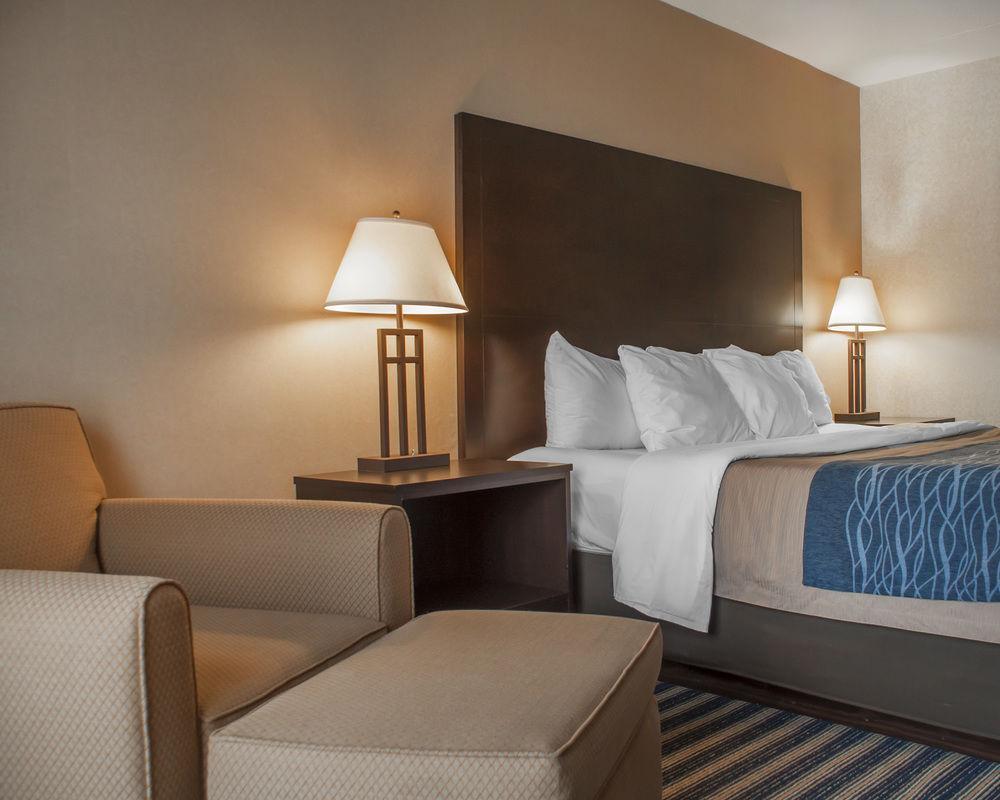 Comfort Inn St. Thomas Buitenkant foto