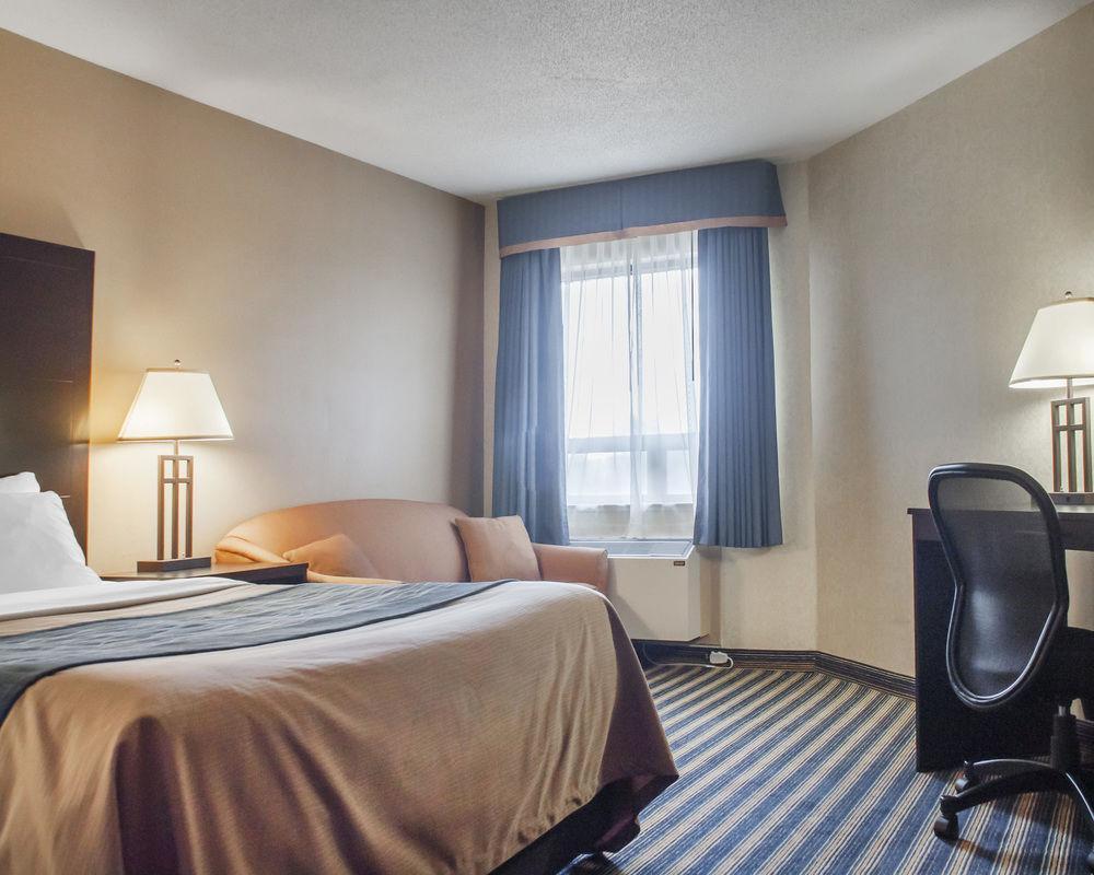 Comfort Inn St. Thomas Buitenkant foto